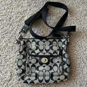 Small Coach crossbody